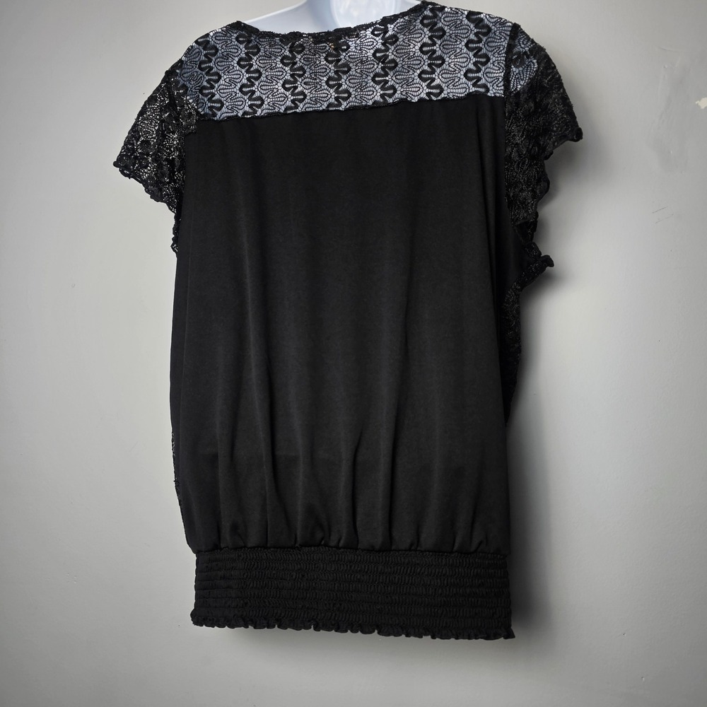 Ultra Teeze Black Lace Overlay Smocked Hem Flutter Sleeve‎ Top 2X Whimsygoth - Picture 4 of 9